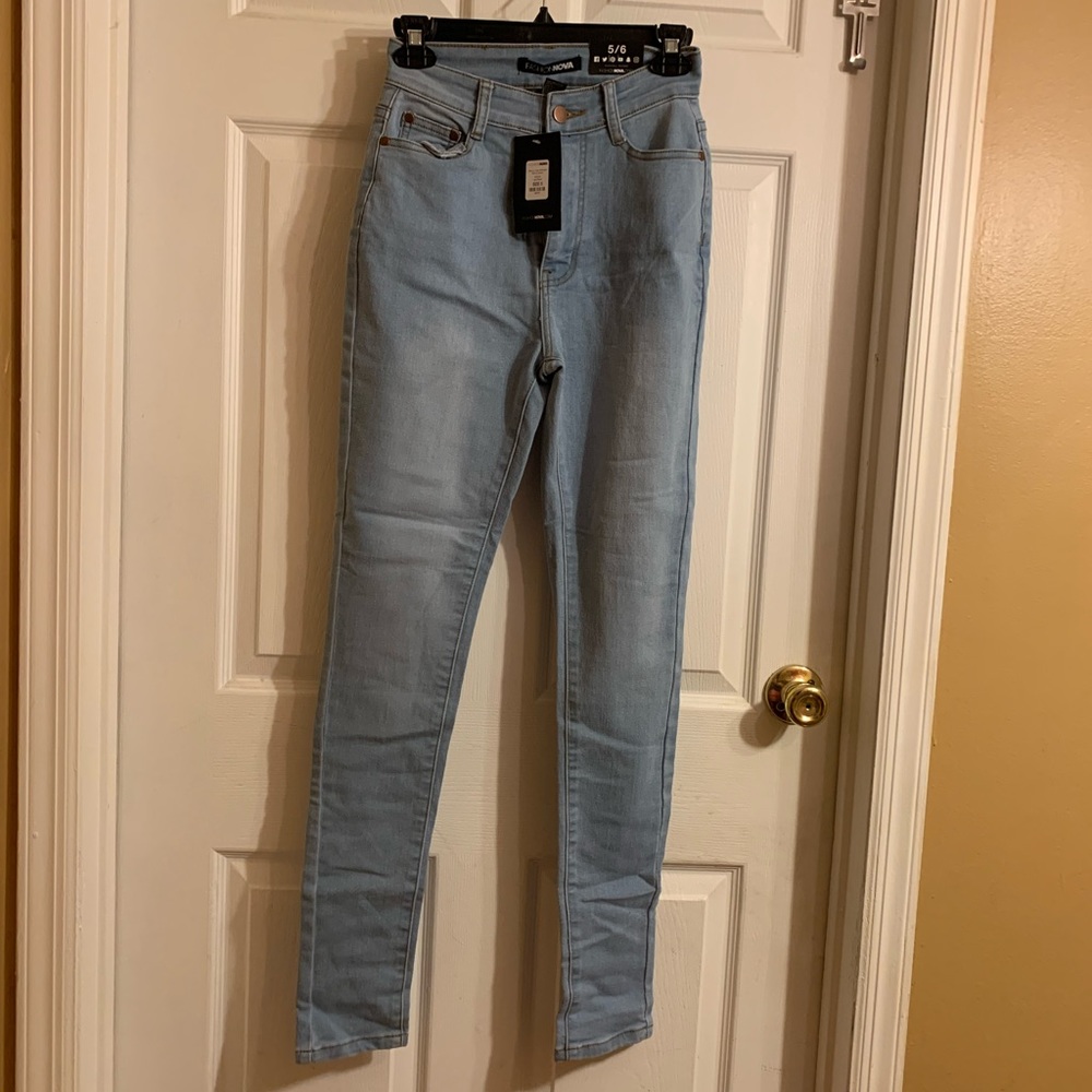 Fashion Nova Marilyn High Waisted skinny jeans